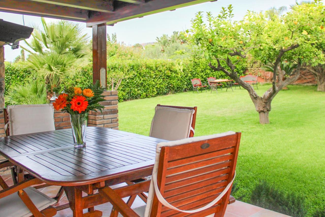 Villa La Casa Di Lina - Capo D'Orlando, Casa Con Ampio Giardino Exterior foto